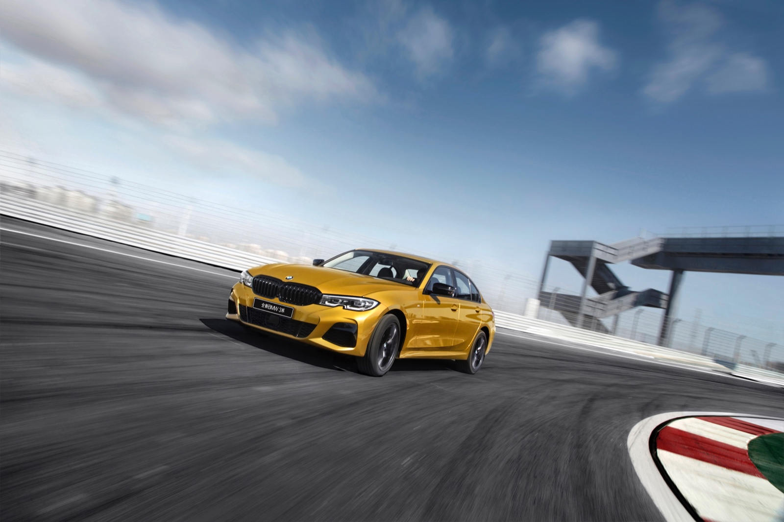 ȫ��һ��BMW 3ϵ��������BMW�˶�����