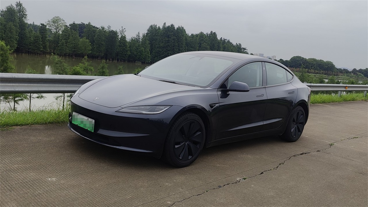 獨立試駕2025款特斯拉Model 3:如今的它還算標桿嗎? 獨立試駕2025款特斯拉Model 3:如今的它還算標桿嗎?