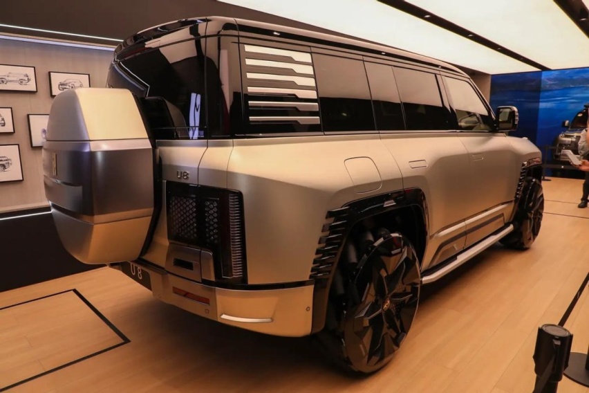 “1000万内最好的豪华SUV”是问界M9，那仰望U8什么水平？