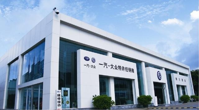 4月轿车销量出炉，朗逸丢掉冠军，国产Model3被打回原形