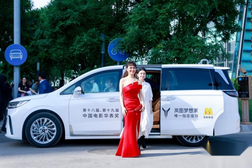 岚图梦想家超高速追尾测试后，为何没有其他车型尝试？