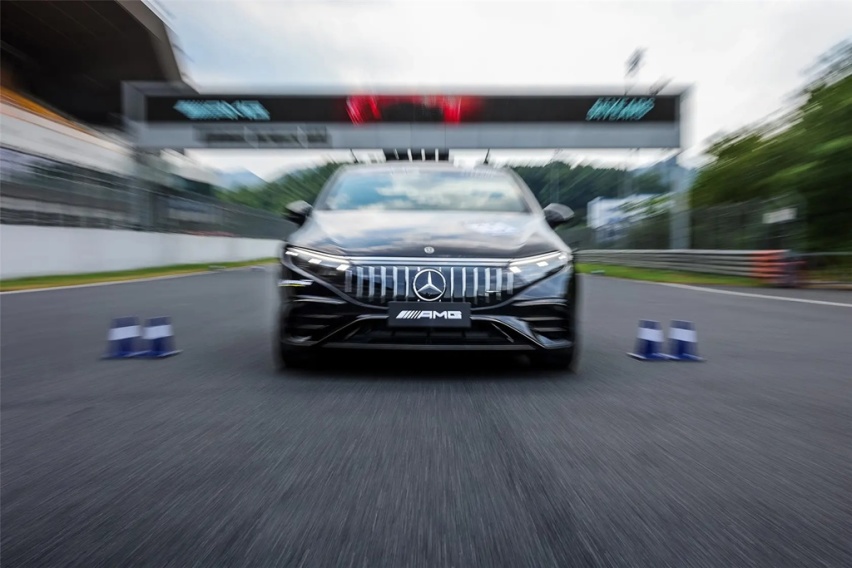 智己L7 Snake Performance，竟能比肩保时捷？