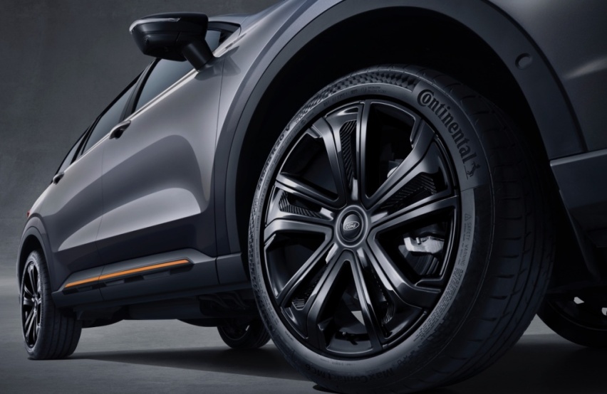 潮酷大七座SUV ！福特新领裕黑曜倾橙版售19.98万元起