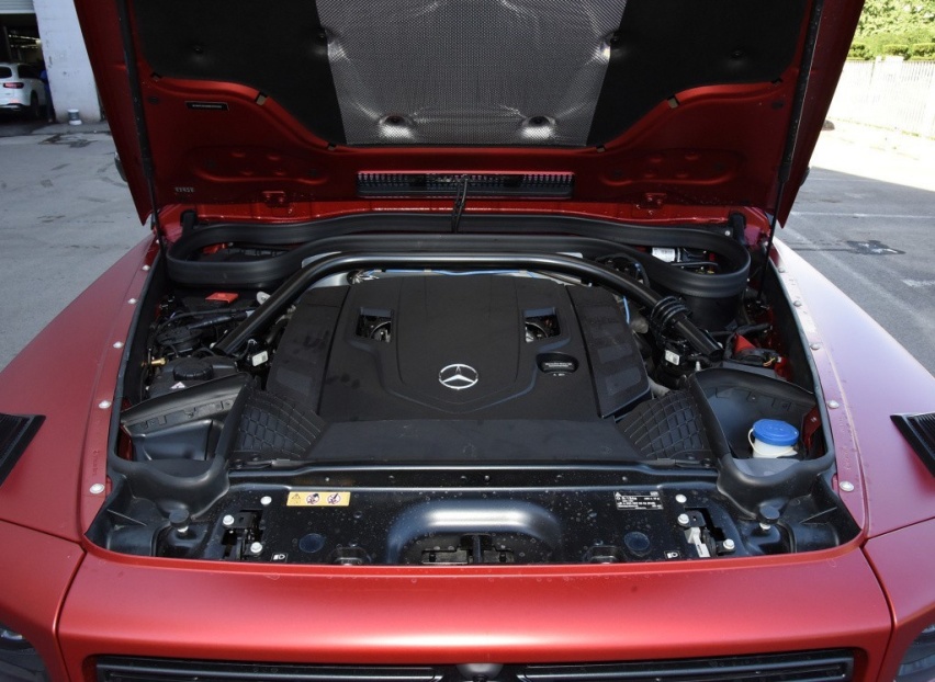 新款奔驰G 500上市，搭载4.0T V8发动机