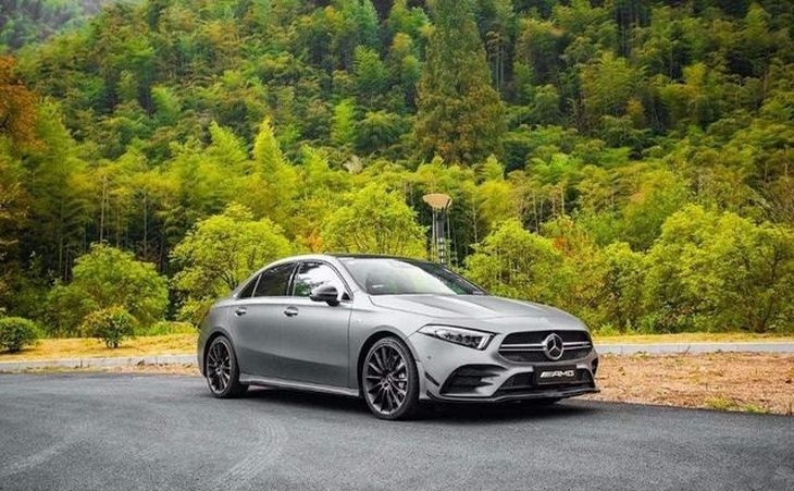 增配CarPlay，新款AMG A35L 4MATIC上市