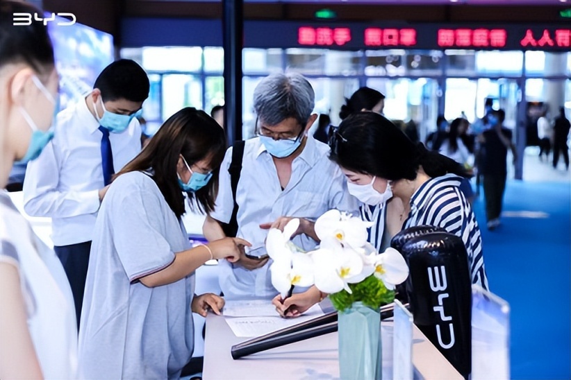 花式潮车 嗨爆全场│比亚迪双网双车发布会@南京站如约而至！