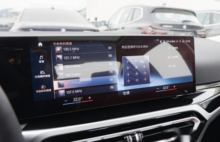 续航592公里，5.6秒破百，宝马i3 eDrive 40 L为何不值