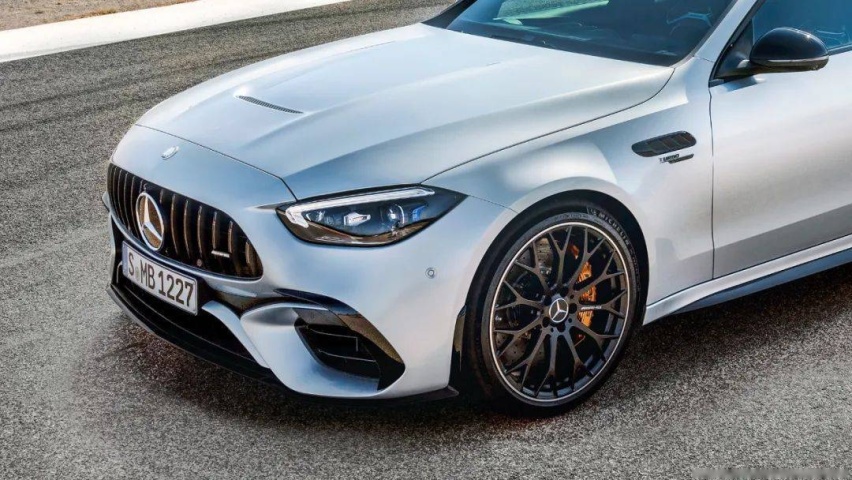 全新AMG C63发布！四缸2.0T能行吗？