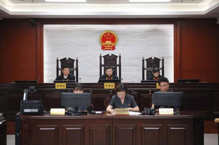 91年河南农民工买件绿马甲，结果被判13年，差15天刑满被无罪释放-图3