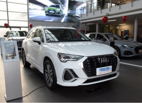 凯迪拉克全新XT4对比奥迪Q3，优势肉眼可见！