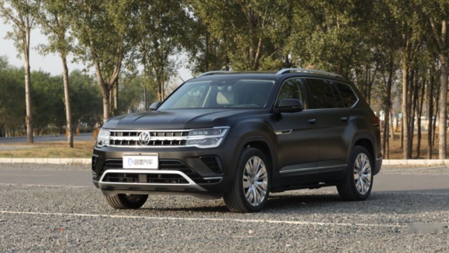 兼顾豪华+性能+智能的中大型SUV，40万内只有探险者能做到？