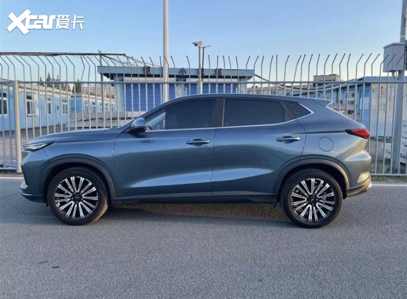 在730和x5之间犹豫最终还是选了x5因为这两年长安口碑挺好