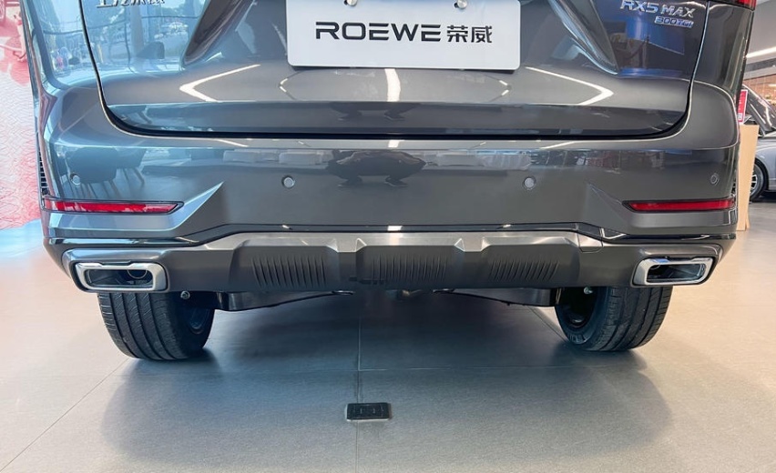 【帮你选车】改款堪比换代 预售12.98万元起 荣威RX5 MAX到店实拍