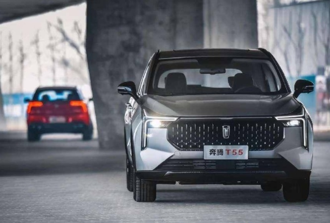 人生中的第一辆SUV,选奔腾T55还是捷达VS5,对比之后一目了然