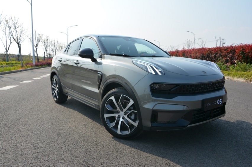 03+同款动力、惊艳溜背造型！领克05为何试过都说好？