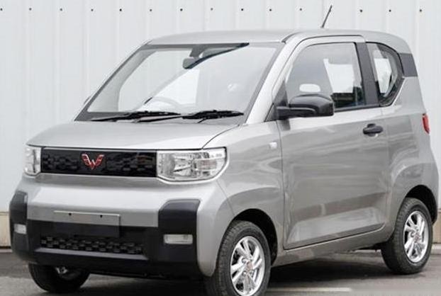 五菱神车膨胀了 转行卖纯电轿车 续航或可达250km