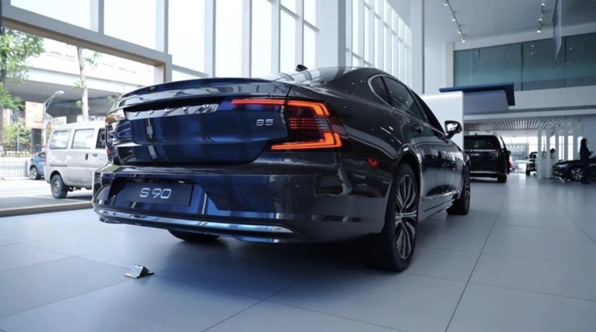 宝藏款中大型轿车？沃尔沃S90优惠价29.69万起