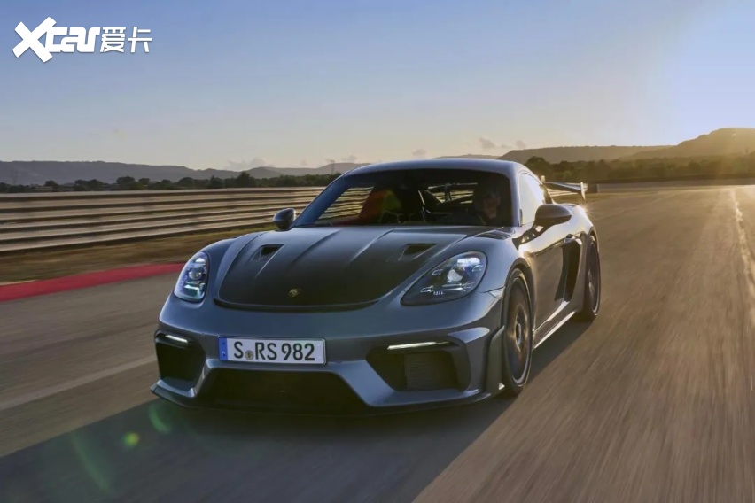 赛道属性拉满 保时捷718 Cayman GT4 RS售价157.8万