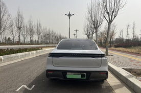 实力为王！特斯拉Model 3紧急降价也打不过银河E8