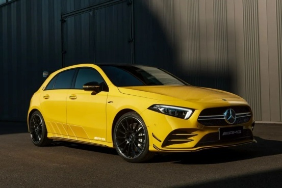 梅赛德斯-AMG A35 4MATIC 灿日特别版上市 售45.58万