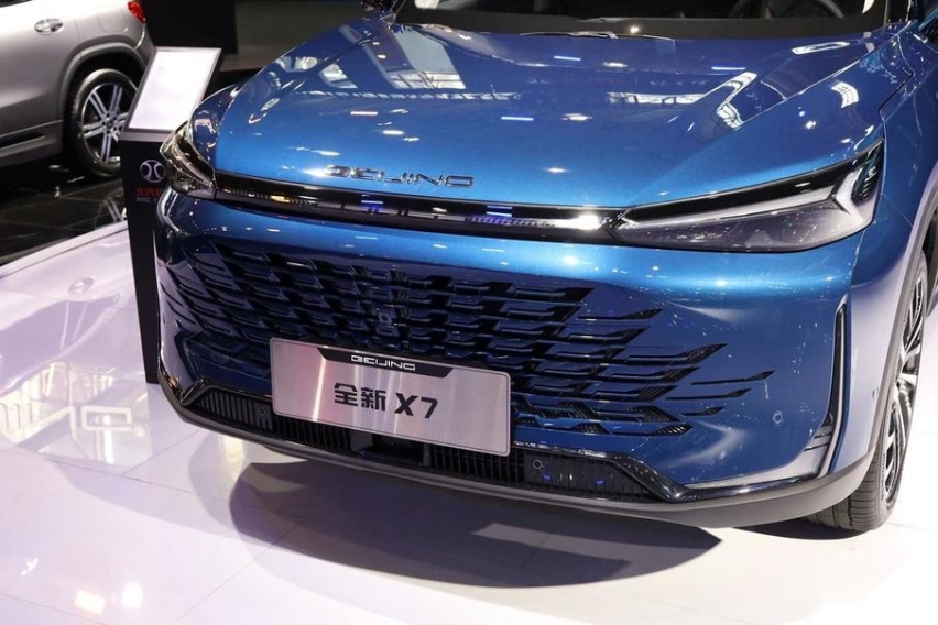 新款北京X7正式上市 售11.99万-13.99万元，副驾配女王座驾