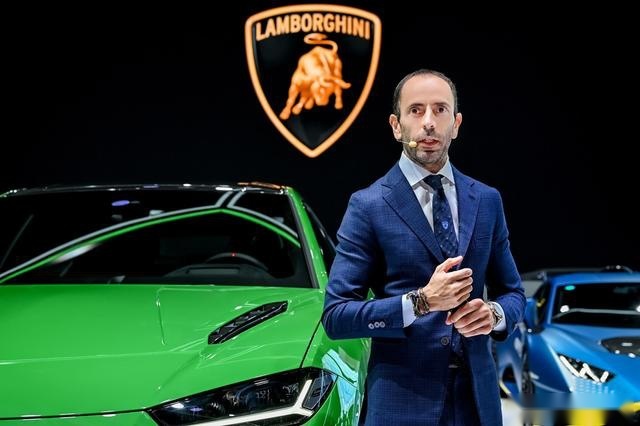 Urus Performante亮相第25届成都国际汽车展览会
