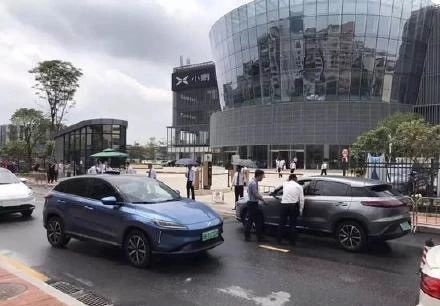 小鹏G3新款上市，老车主集体暴怒：说好的诚信呢？