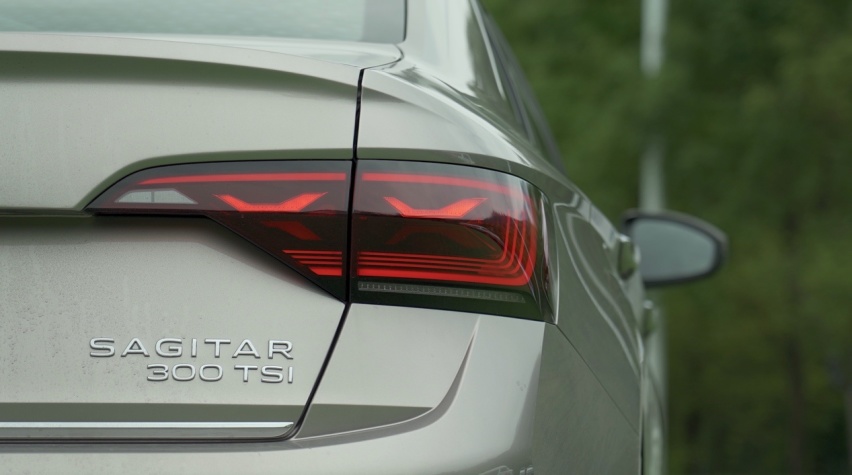 身手全面无短板！试驾全新速腾300TSI