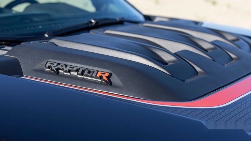 眼镜蛇同款V8，北美售价十万刀，福特F-150猛禽R发布