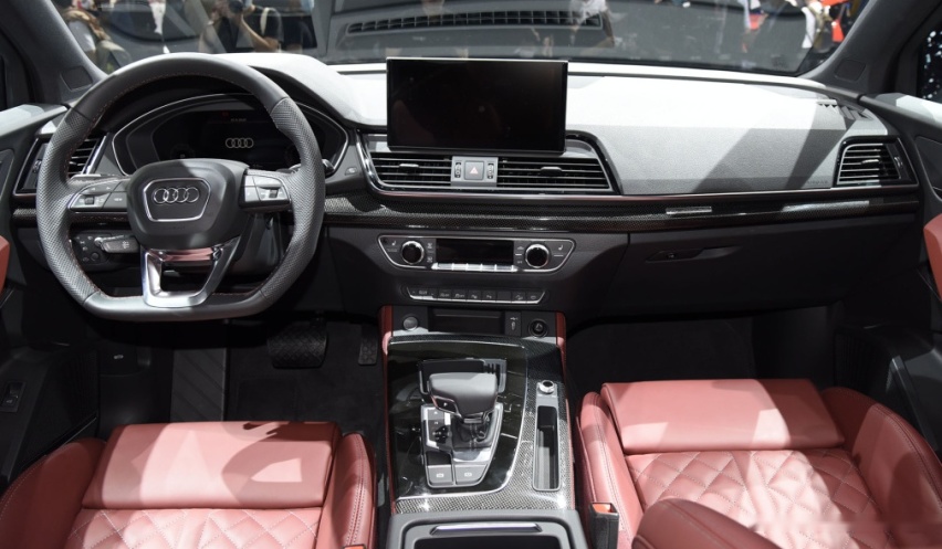 奥迪SUV玩轿跑风上瘾，Q5L Sportback帅在哪里