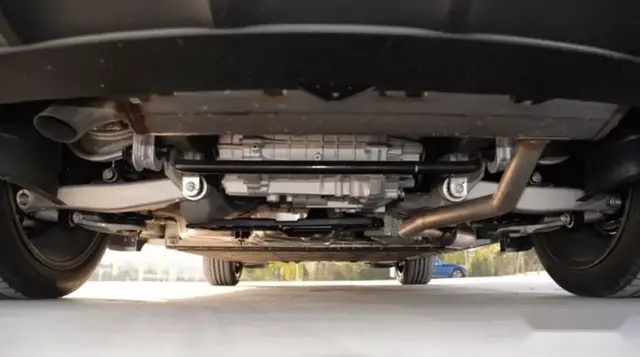 搭鸿蒙系统/续航超1200km，华为AITO问界M5预售25万玩跨界