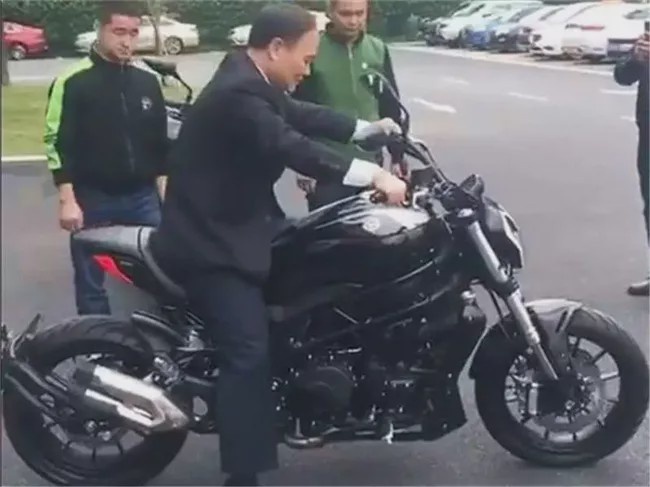 被追债30亿股价离奇翻番 李书福收购力帆成谜？