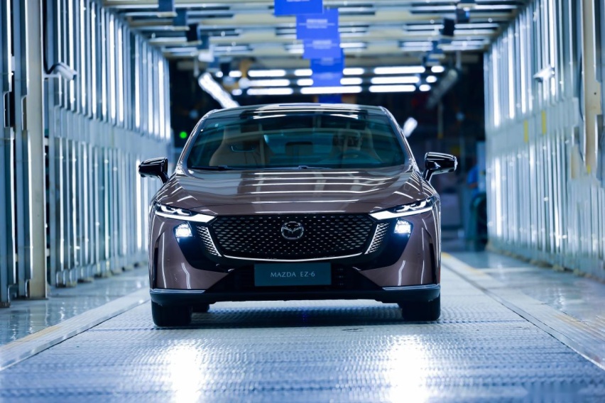 长安马自达MAZDA EZ-6正式下线，树立合资新能源价值标准
