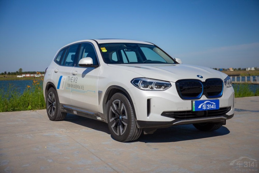花40万买纯电SUV，蔚来ES6对比宝马iX3谁能赢？