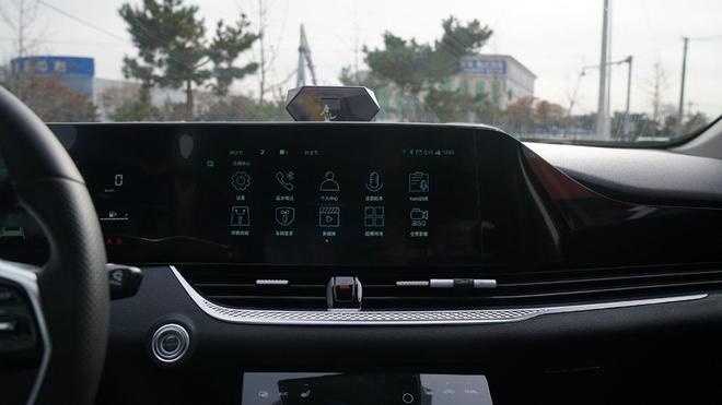 15万以内，高性价比B级轿车推荐，奔腾B70到店实拍
