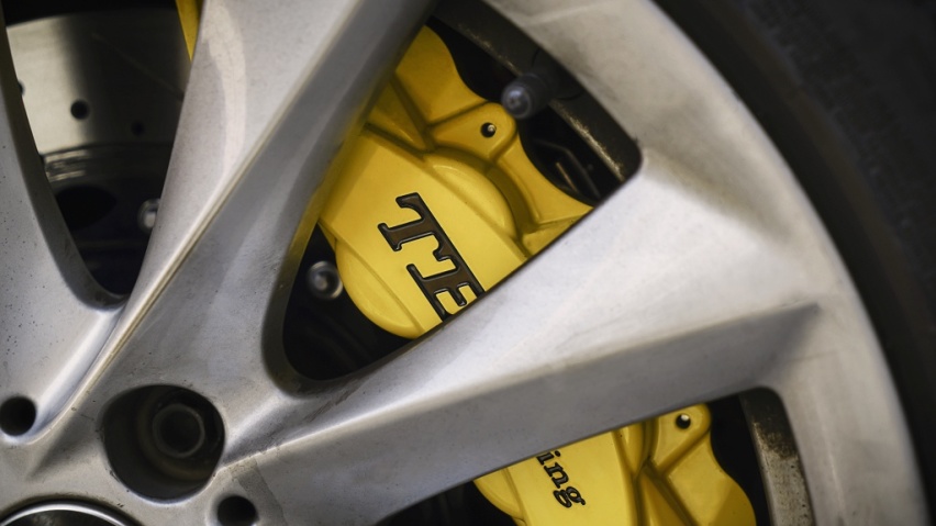 刹车改装案例分享~TEI Racing刹车P40NS+四活塞卡钳套件
