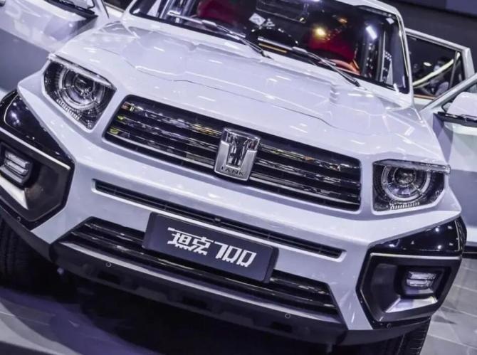 新知达人, 硬派机甲造型 V6引擎+大梁 坦克700实车曝光 全地形识别