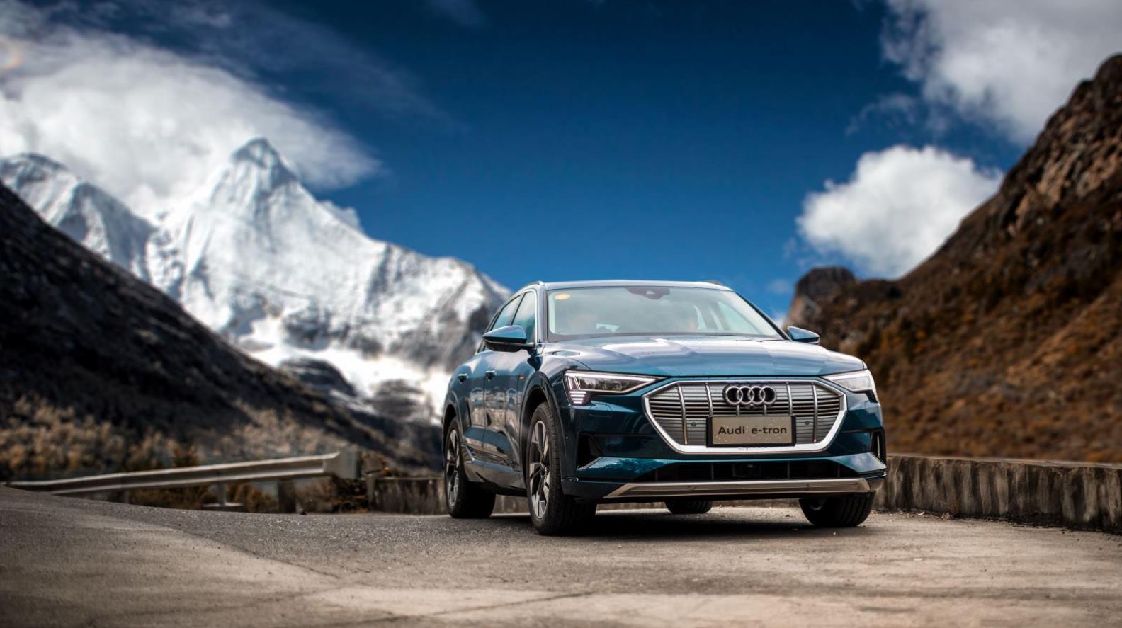 開電動車西出折多有何境遇?奧迪e-tron:海螺溝越野、折多 開電動車西出折多有何境遇?奧迪e-tron:海螺溝越野、折多