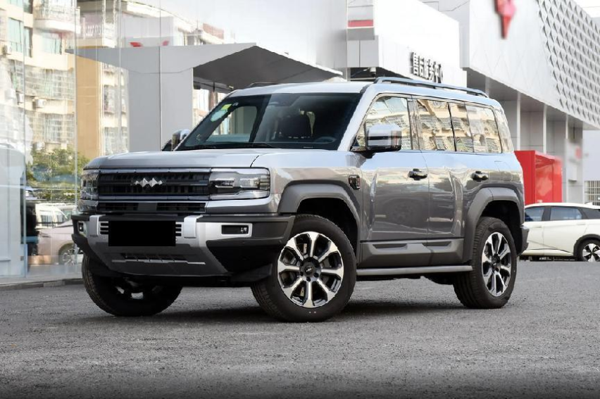 解读方程豹豹5，23.98万元起售，最大功率505kW，哪个版本更适合