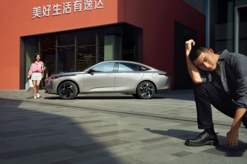配置升级 诚意拉满，“八万级家轿新晋卷王”长安逸达新增车型上市
