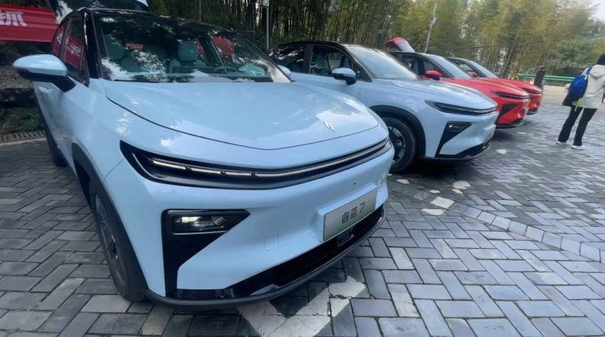 试驾睿蓝7，说说我为什么觉得它是年轻人的首选座驾