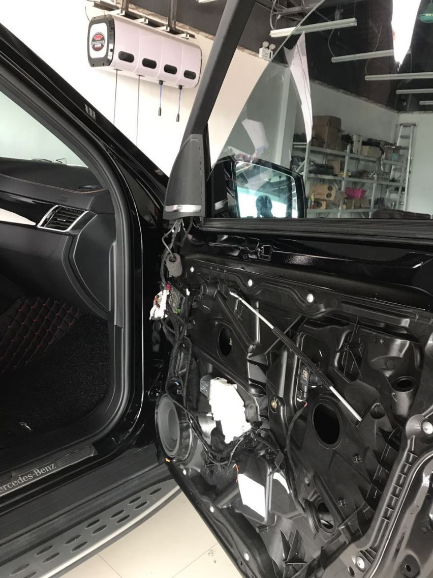 20款奔驰GLS450升级原厂电吸门，关门更优雅更静音，赞