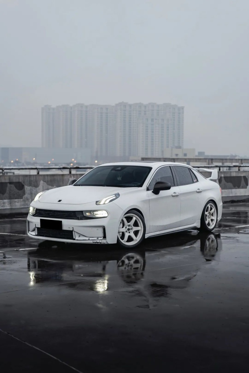 领克03从短簧到绞牙再到气动，最后还是选择换回绞牙走竞技风