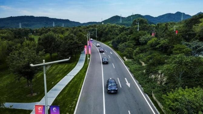 新知达人, 轿跑SUV 搭咖啡智能 2.0T/混动 北京试驾哈弗H6S
