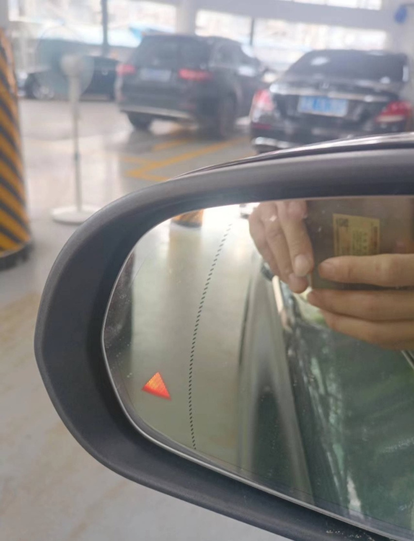 22款奔驰C260 Coupe升级23P智能驾驶辅助系统，香氛负离子