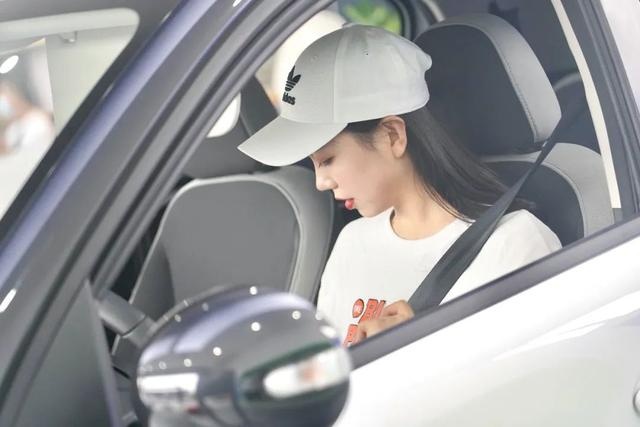 车圈女神为何对欧拉R1欲罢不能?