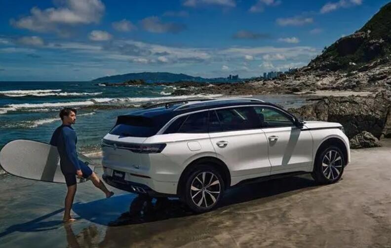 好看、好开又好用，一汽-大众 揽巡诠释“最横大五座SUV”