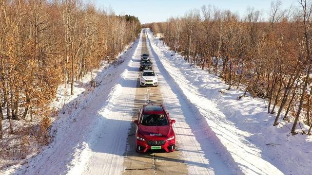 VV7 PHEV系列驭冰踏雪，尽展科技旗舰实力担当