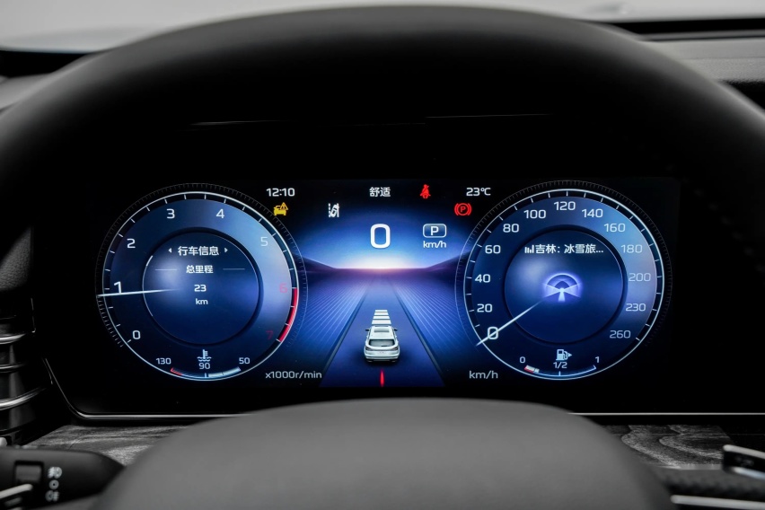 真正的豪华中型SUV，气场不逊奥迪Q5L，18万多就配2.0T+8AT