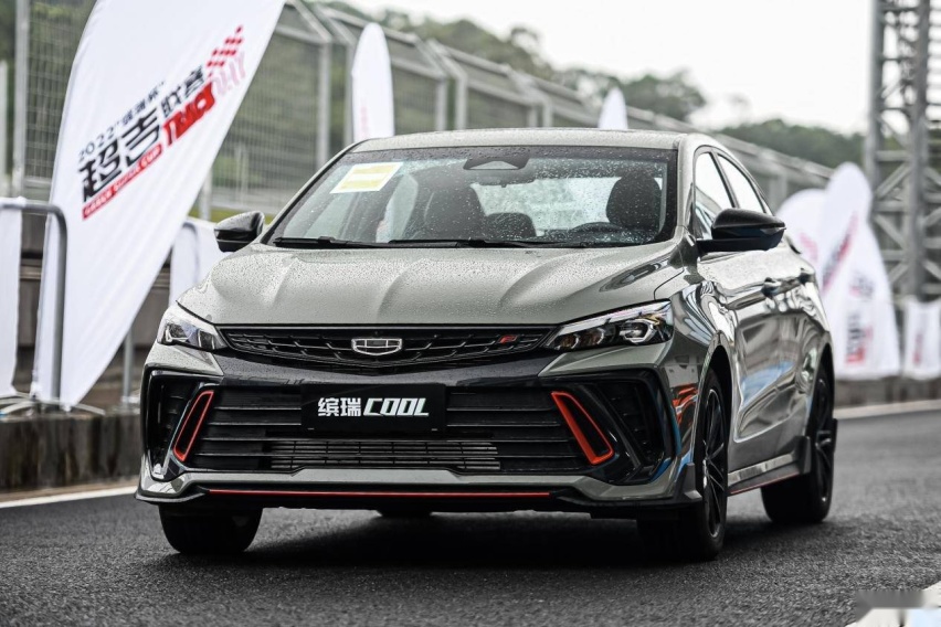 试驾官丨赛道试驾缤瑞COOL，10万元真可以圆赛道梦？